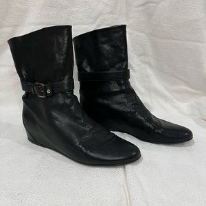 Stuart Weitzman Slouchy Black Leather Ankle Boots Size 8